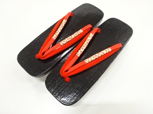 SALE!! JAPANESE KIMONO / PAULOWNIA GETA (23 CM)