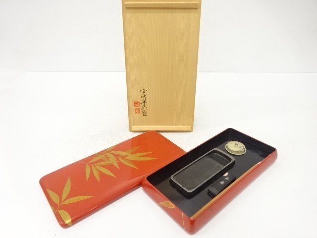 SALE!! JAPANESE COLLECTIBLE / CRAFTED BY MIYAZAKI HEIAN-DO: VERMILION-LACQUER