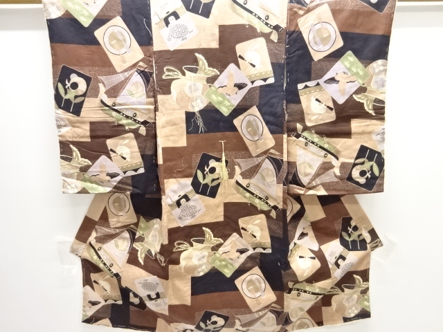 SALE!! JAPANESE KIMONO / ANTIQUE KIMONO / SILK / FOLK TALE PATTERN