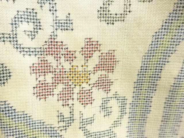 SALE!! JAPANESE KIMONO / ANTIQUE KIMONO / SILK / OSHIMA TSUMUGI / WOVEN FLORAL ARABESQUE
