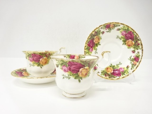SALE!! JAPANESE COLLECTIBLE / ROYAL ALBERT OLD COUNTRY ROSE CUP / SAUCER PAIR