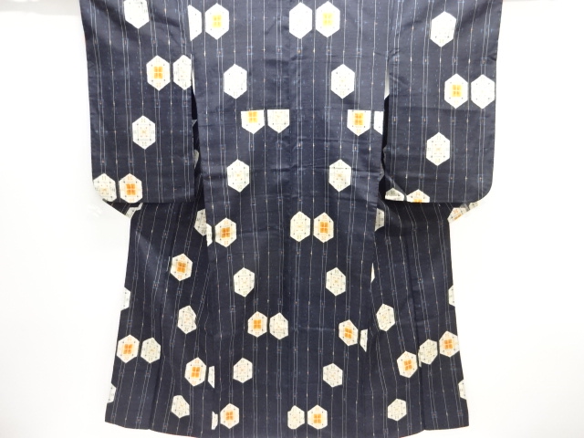 SALE!! JAPANESE KIMONO / TSUMUGI / WOVEN KIKKO PATTERN