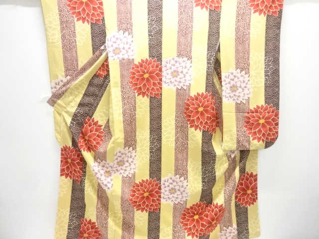 SALE!! JAPANESE KIMONO / FURISODE / FLOWER 
