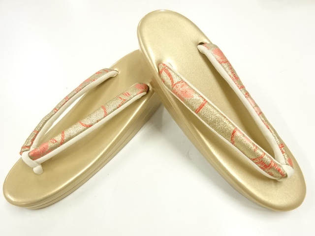 JAPANESE KIMONO / JAPANESE-STYLE ZORI (SIZE M)