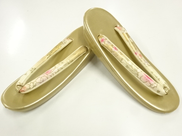 JAPANESE KIMONO / JAPANESE-STYLE ZORI (SIZE 3L)