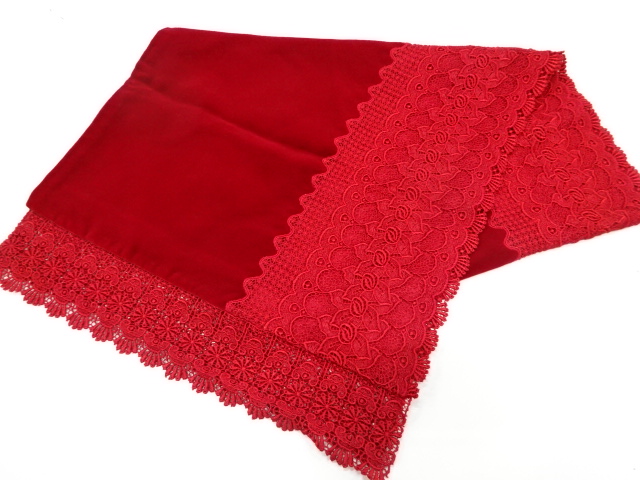 JAPANESE KIMONO / VINTAGE SHAWL / VELVET / LACE