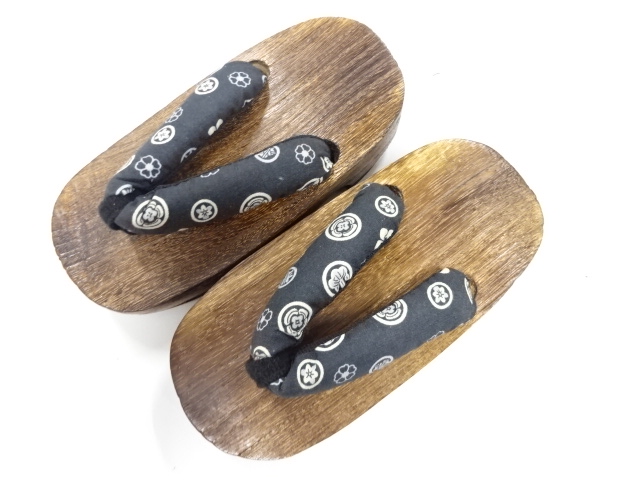 SALE!! JAPANESE PAULOWNIA GETA FOR KIDS