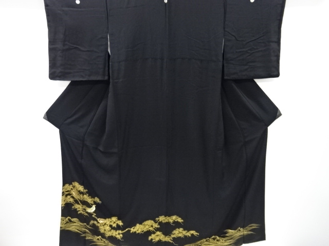 リサイクル　金彩荒波に松鳥模様刺繍留袖(比翼付き)