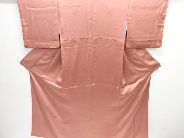 逆雲取りに青海波模様織り出し付け下げ色無地着物