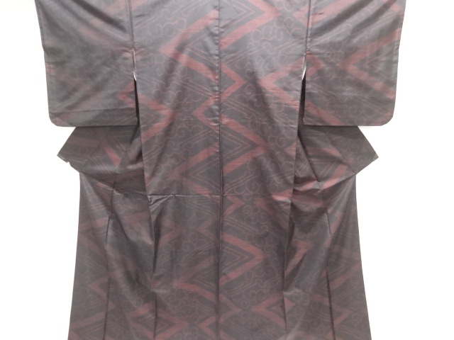 JAPANESE KIMONO / SILK / DORO OSHIMA TSUMUGI / WOVEN ARABESQUE