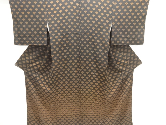 扇模様付け下げ小紋着物