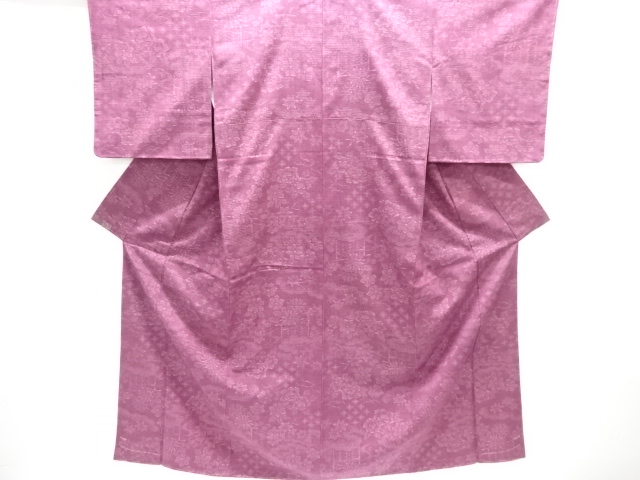 未使用品　雲に牡丹・菊模様織り出し本真綿結城紬80亀甲着物