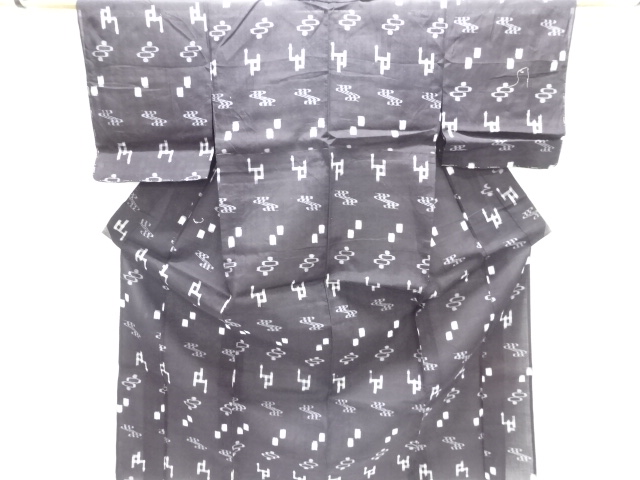 リサイクル・アンティーク着物販売：Shinei 美品！単衣＊琉球絣＊木綿＊つばめ柄＊深い濃紺＊着物＊１５５ｃｍ＊裄６４