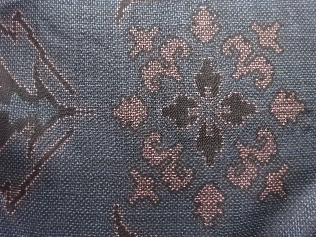 SALE!! JAPANESE KIMONO / ANTIQUE KIMONO / SILK / DORO OSHIMA TSUMUGI / WOVEN FLORAL CREST & ABSTRACT PATTERN