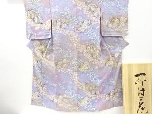 g_t i426　正絹 無地着物 未使用品ですが、新古品です。よい品物です。身長160㎝～165前後の方対象 中古 色無地 無地着物 袷 レディース 正絹 薄緑 一つ紋 梅鉢 身丈