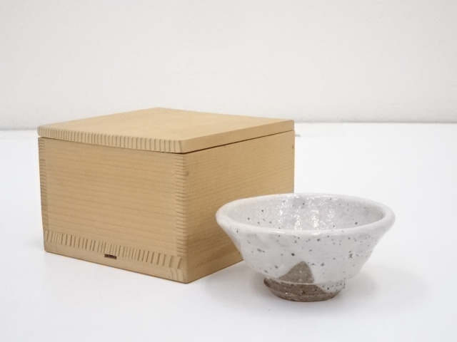 SALE!! JAPANESE CERAMICS / SAKE CUP / WHITE SLIP GLAZE / ARTISAN WORK